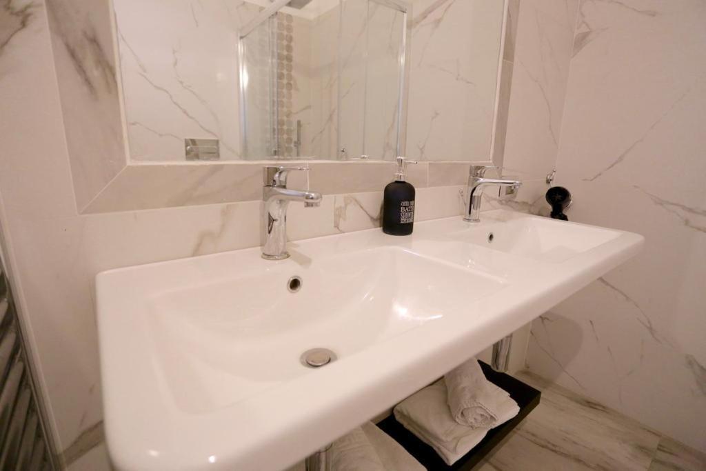 P-suite Plaza Roma